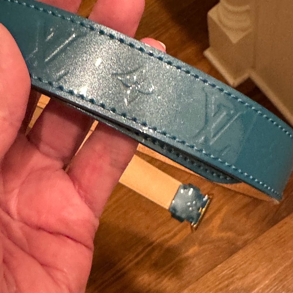 NEW; Louis Vuitton Phoenix 25MM Monogram Vernis patent leather belt in turquoise - Picture 11 of 15